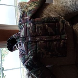 Camo winner coat brand Open Trails size large 10-12